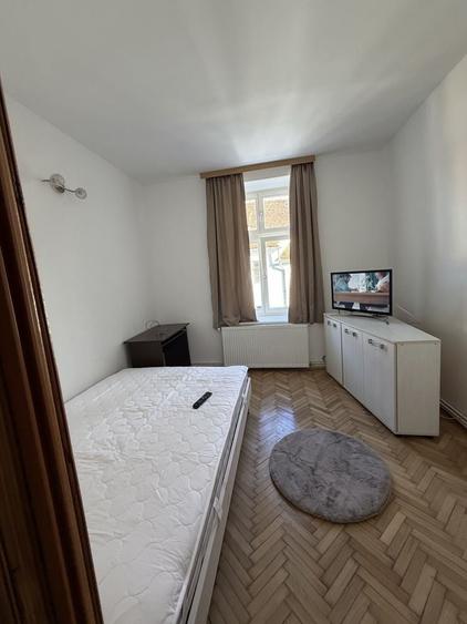 Apartament cu 2 camere decomandat în Exterior Vest