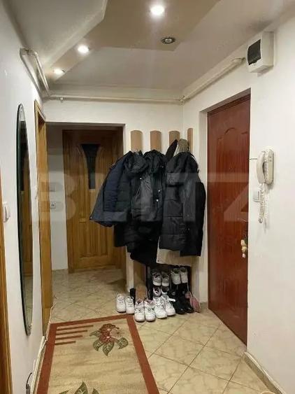 Apartament cu 3 camere decomandat, mobilat în Ștefan cel Mare