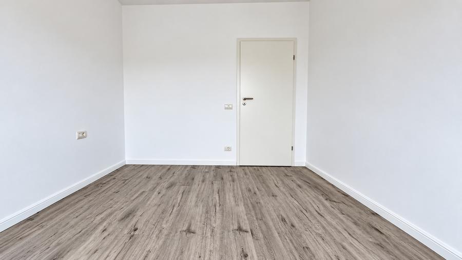 Duplex cu 4 camere cu Canalizare în Ghiroda