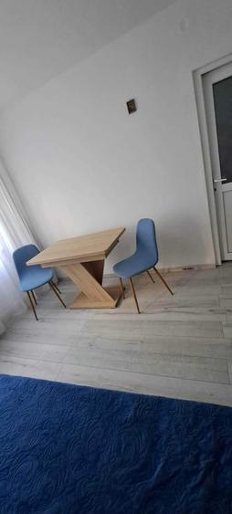 Inchiriez apartament doua camere - 2
