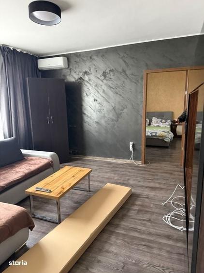 Apartament cu 3 camere semidecomandat în Nord
