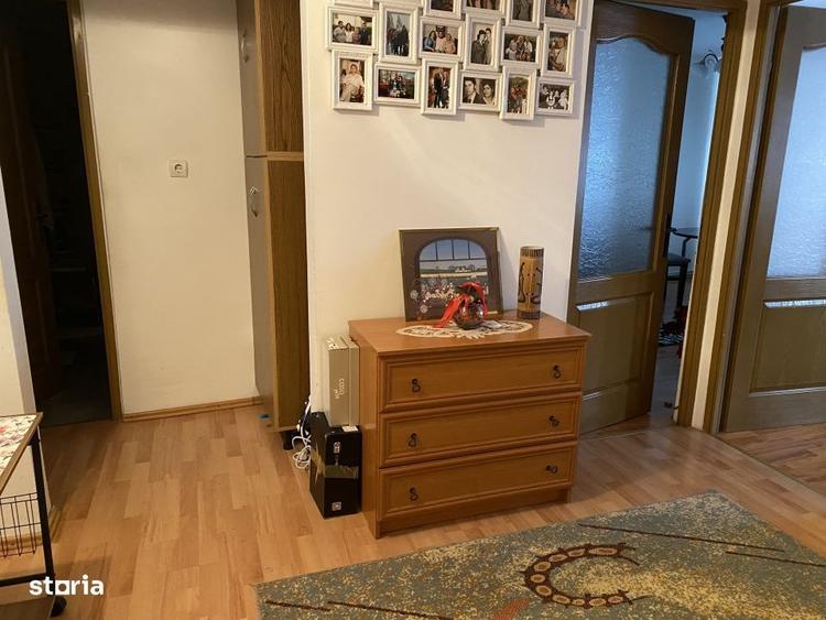 Apartament 4 camere, zona Calea Moldovei, et. 3 - 7
