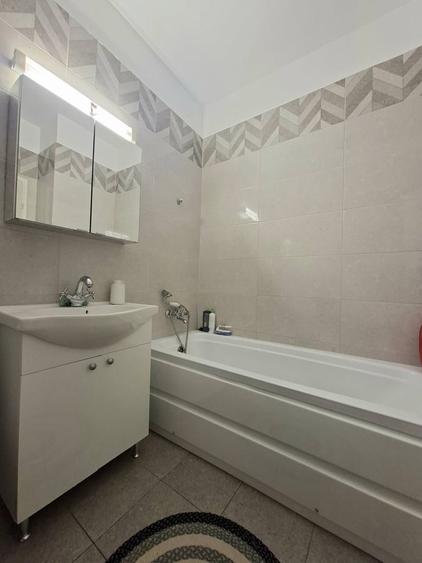 Apartament cu 2 camere decomandat în Berceni