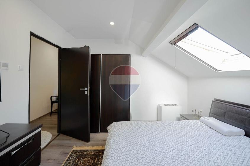 Vânzare apartament 4 camere, acces auto - parcare, Central - Cuza Vodă - 16