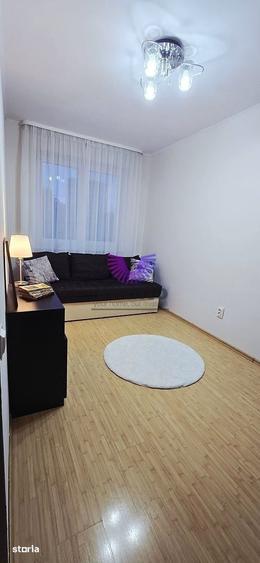 Apartament cu 3 camere în Calea Dumbrăvii
