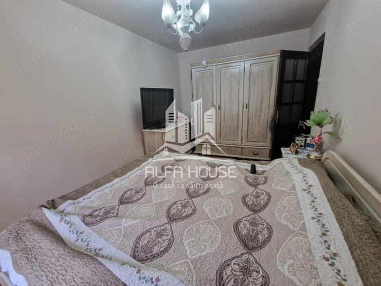 Apartament cu 3 camere semidecomandat în Govândari