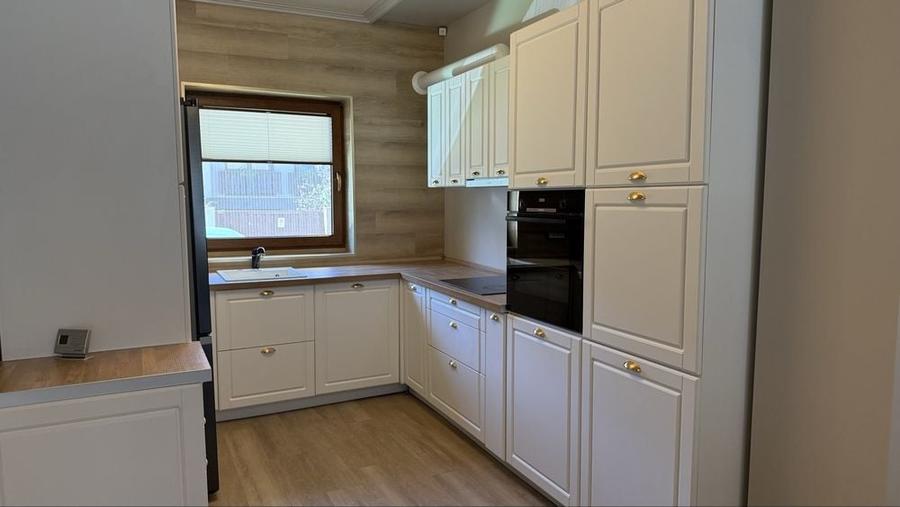 Casă cu 3 camere cu Teren 80 Mp în Bună Ziua
