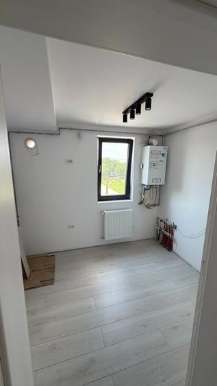 Apartament cu 3 camere decomandat în Măgurele