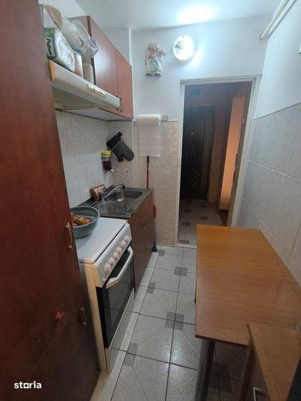 Apartament cu 2 camere semidecomandat în Viziru 3