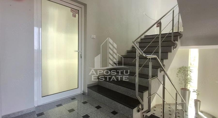 Spațiu comercial, de 70 mp, în Micălaca