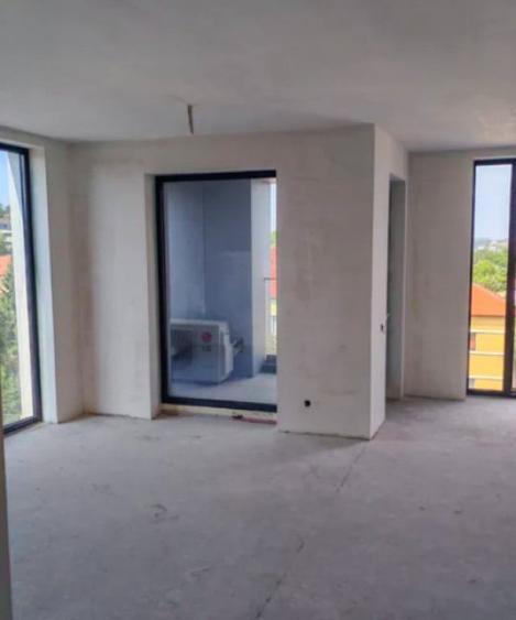 Apartament cu 2 camere semidecomandat în Andrei Mureșanu