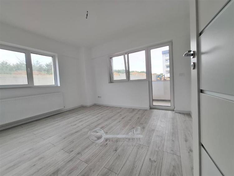 Apartament cu 3 camere decomandat în Galata