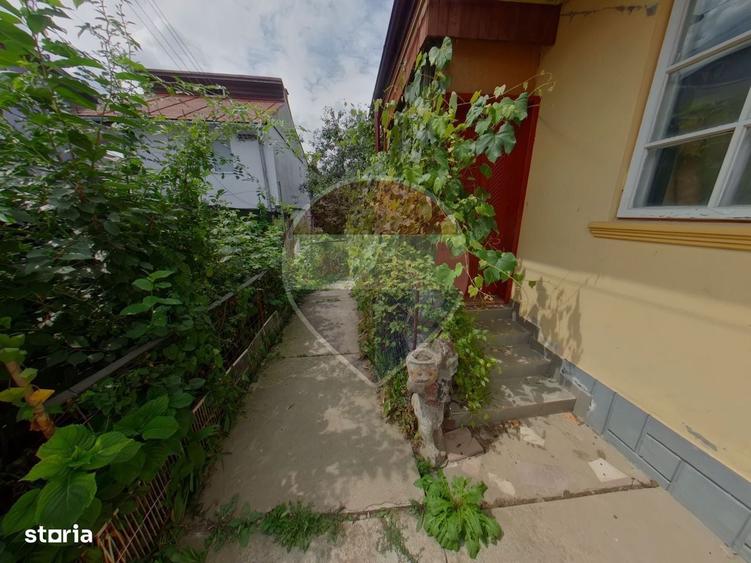 Casă cu 3 camere cu Teren 358 Mp în Central