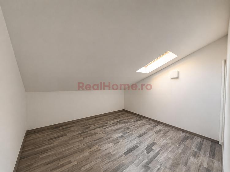 Casă individuală cu 5 camere cu Canalizare în Theodor Pallady