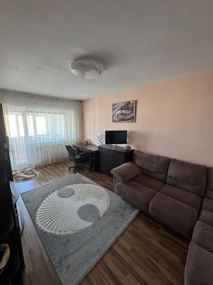 Apartament cu 2 camere decomandat în Capitol