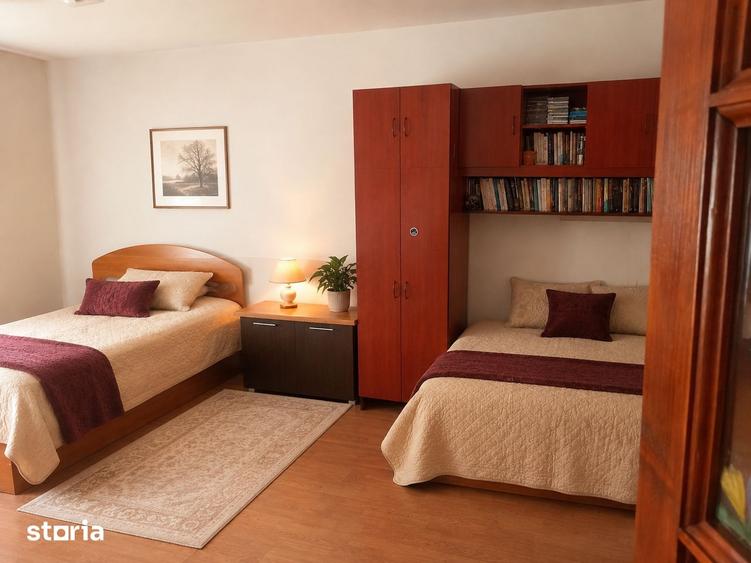 Casă cu 4 camere cu Teren 1100 Mp în Central