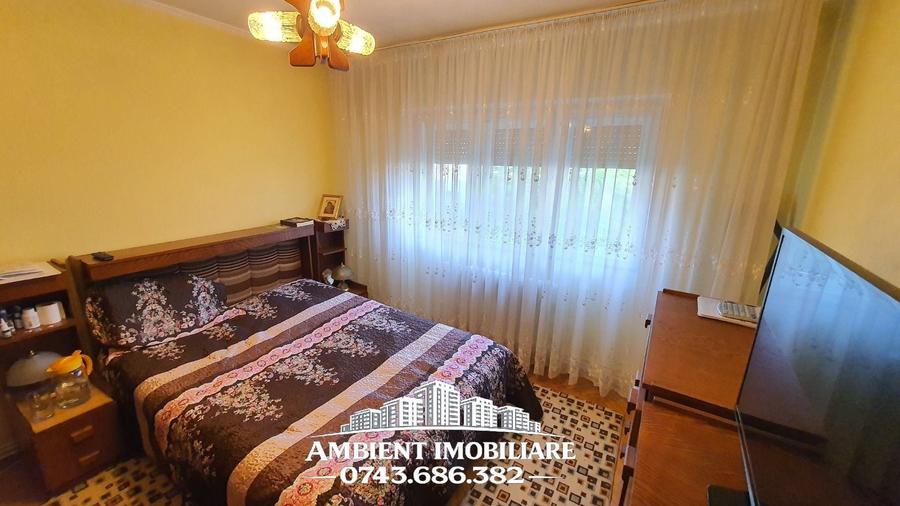 Apartament cu 2 camere decomandat, mobilat în Traian