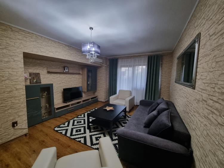 Apartament cu 2 camere decomandat în Ultracentral