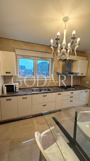 Apartament cu 3 camere decomandat, mobilat în Herăstrău