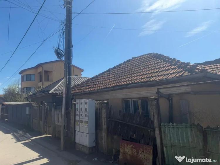 Casă cu 3 camere cu Teren 240 Mp în Brestei