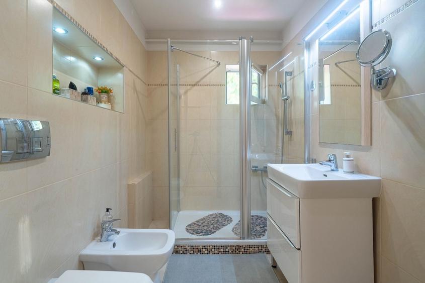 Apartament cu 2 camere decomandat, mobilat în UTA