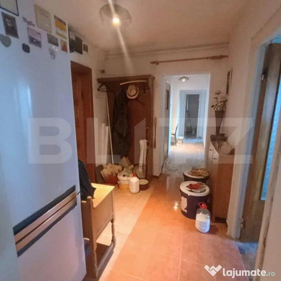 Apartament cu 4 camere decomandat în Central