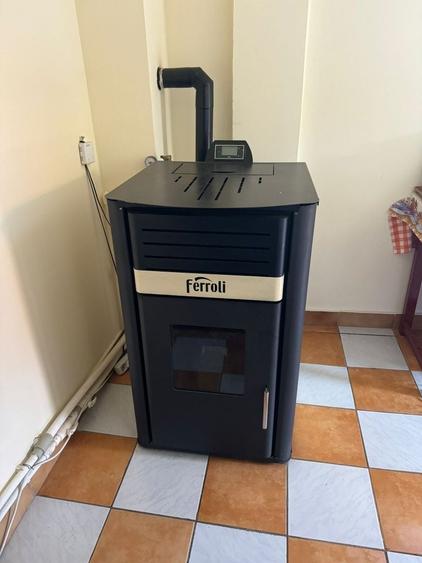 Casă cu 3 camere cu Teren 1250 Mp în Prunaru