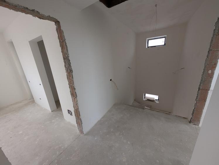 Casă individuală cu 5 camere cu Teren 650 Mp în Otopeni