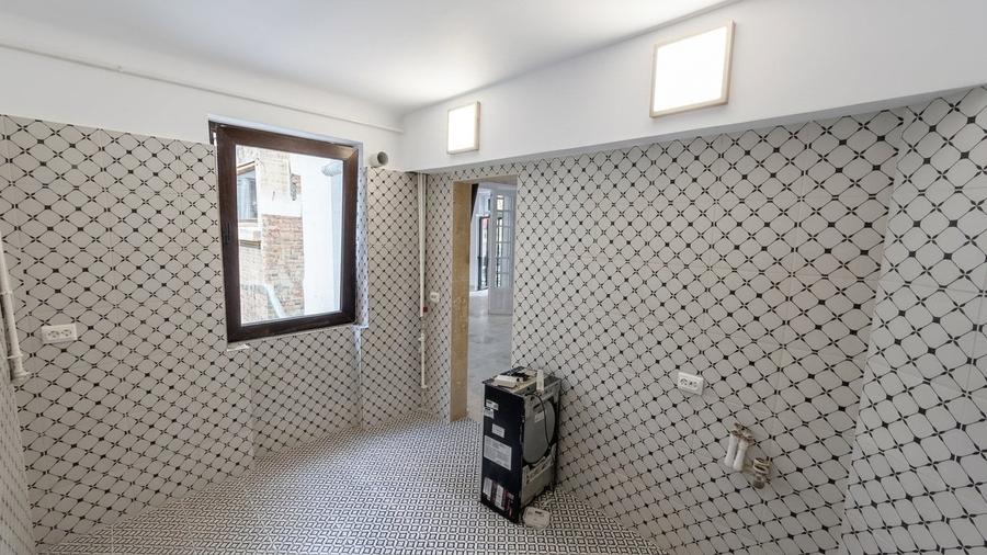 Apartament cu 4 camere în Dorobanți
