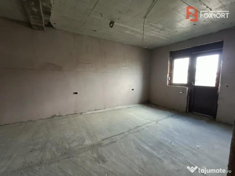 Casă cu 6 camere cu Teren 1088 Mp în Chișoda