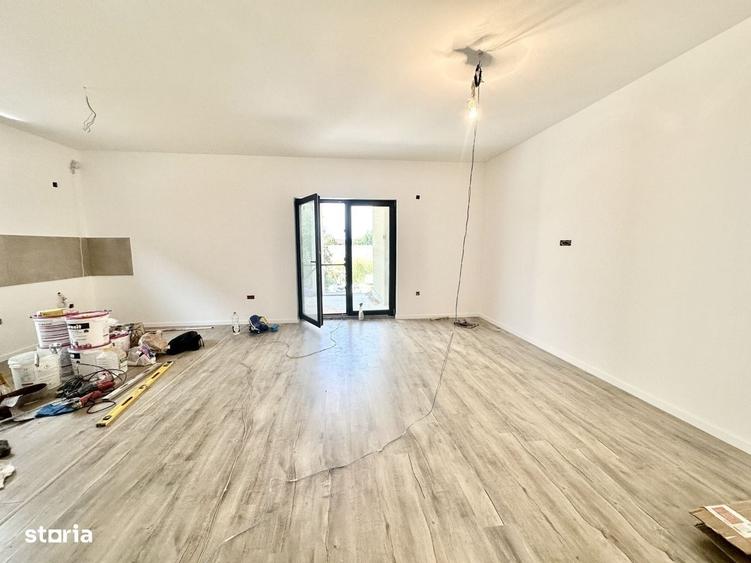 Casă cu 3 camere în Albina