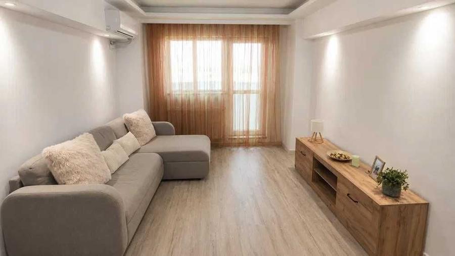 Apartament cu 2 camere semidecomandat în Mihai Bravu