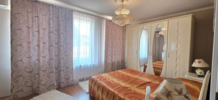 Casă individuală cu 4 camere cu Canalizare în Delfinariu