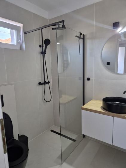 Apartament cu 2 camere decomandat în Dumbrăvița