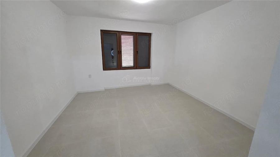 Spațiu comercial, de 130 mp, în Răcășdia