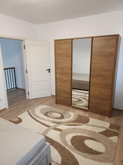 Casă cu 4 camere cu Teren 200 Mp în Dâmbul Rotund