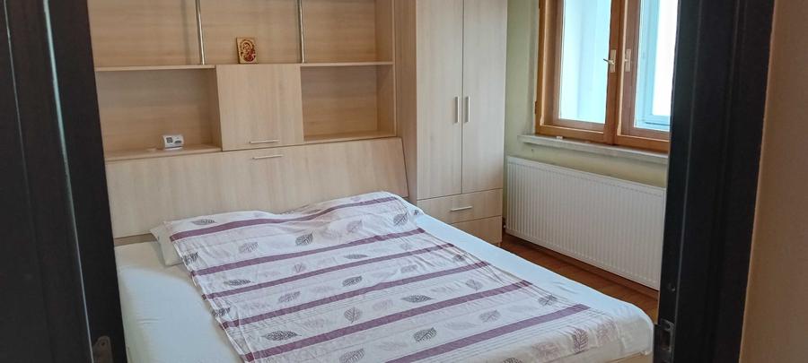 Apartament cu 2 camere decomandat în Traian