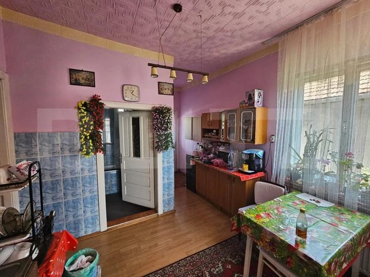Casă cu 2 camere cu Teren 847 Mp în Unirea
