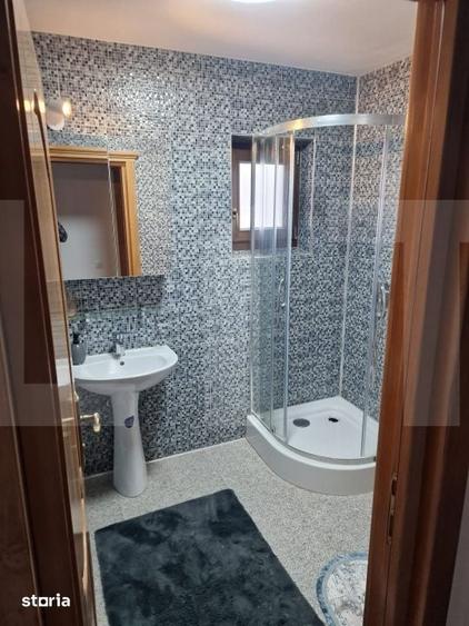 Casă cu 8 camere cu Teren 2252 Mp în Coșula