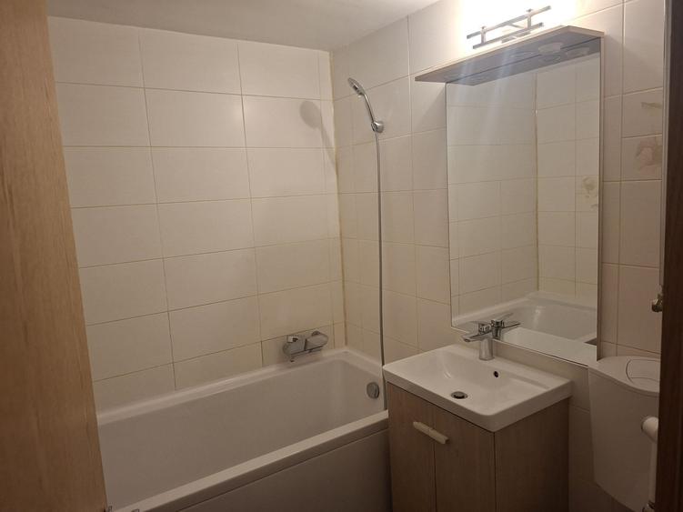 Apartament cu 2 camere decomandat în Decebal