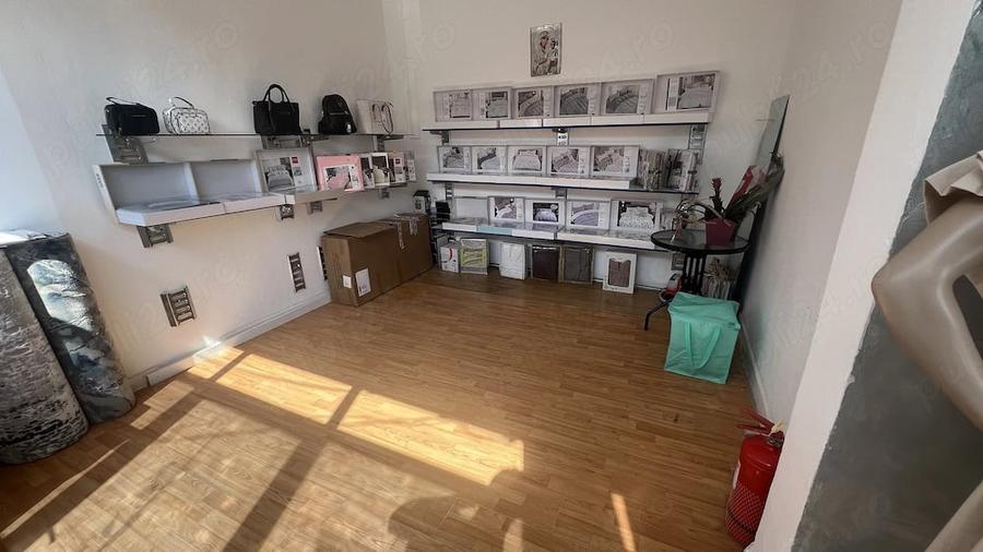 Spațiu comercial, de 40 mp, în Central
