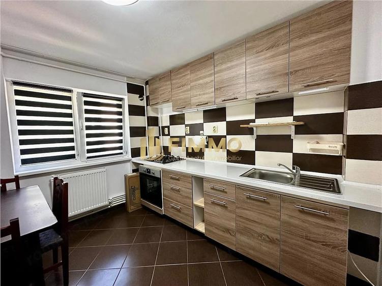 Apartament cu 3 camere decomandat în Poieni-Suceava