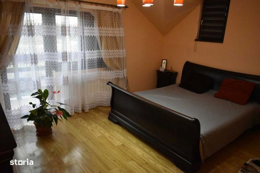 Casă cu 4 camere cu Teren 200 Mp în Costești