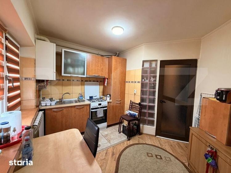 Apartament cu 2 camere decomandat în Craiovița Nouă