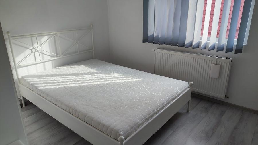 Casă cu 3 camere cu Teren 30 Mp în Criș