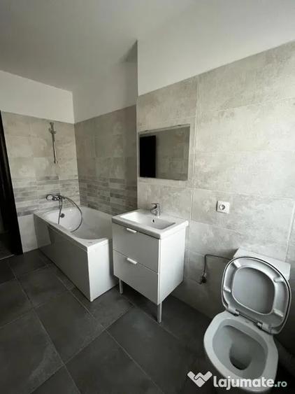 Apartament cu 2 camere decomandat, mobilat în Titan