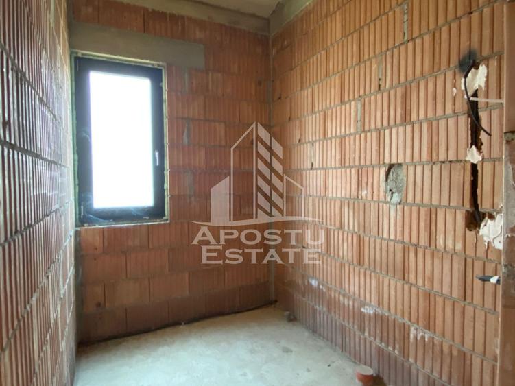 Casă individuală cu 5 camere cu Canalizare în Urseni