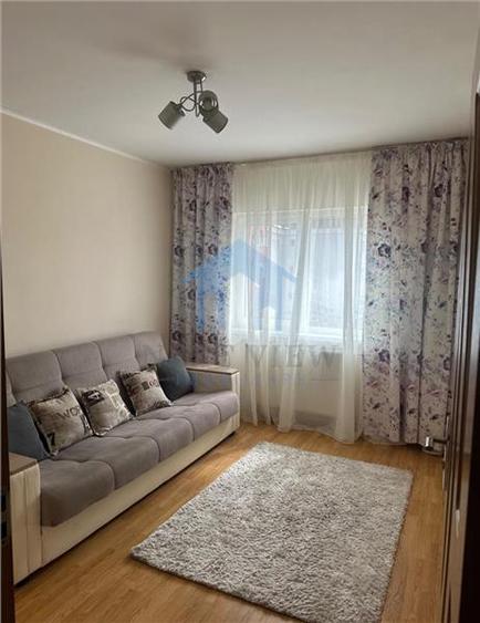 Apartament cu 3 camere decomandat în Mărăști