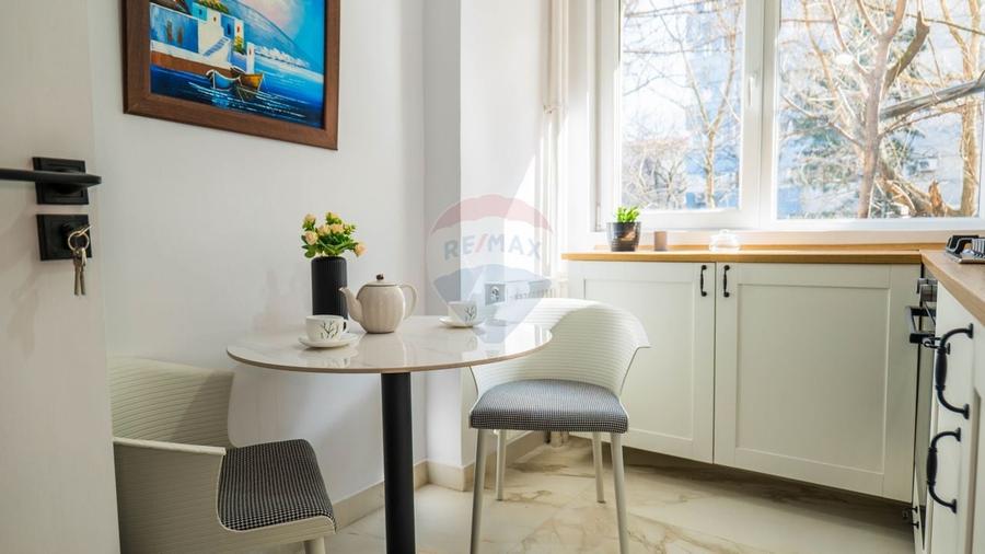 Apartament cu 2 camere semidecomandat, mobilat în Bucureștii Noi
