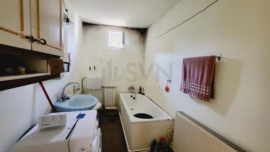 Casă individuală cu 4 camere cu Canalizare în Rahova